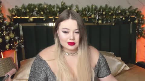 Snapshot of rosa1ia chatting on 12.25.24 Chloe online show from 12.25.24