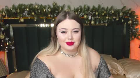 Snapshot of rosa1ia chatting on 12.25.24 Chloe online show from 12.25.24