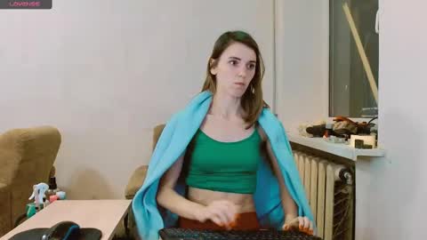 Snapshot of rosa843850 chatting on 02.16.25 rosa843850 online show from 02.16.25