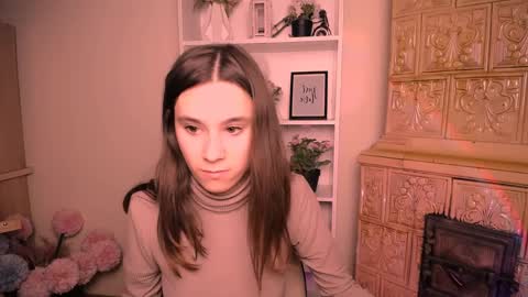 Snapshot of rosalais_ chatting on 05.13.26 Rose online show from 05.13.26