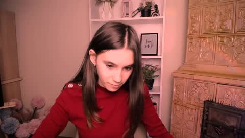 Snapshot of rosalais_ chatting on 05.14.26 Rose online show from 05.14.26