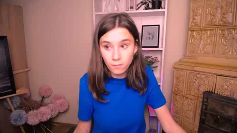 Snapshot of rosalais_ chatting on 06.18.26 Rose online show from 06.18.26