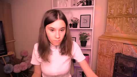 Snapshot of rosalais_ chatting on 06.20.26 Rose online show from 06.20.26