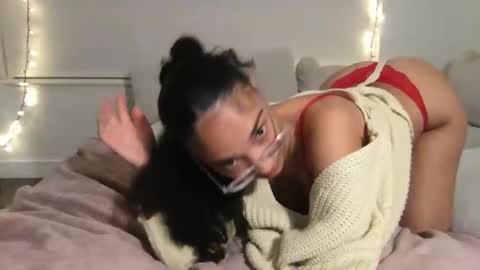 Snapshot of rosalinatoosexy chatting on 02.09.26 Rosalina online show from 02.09.26