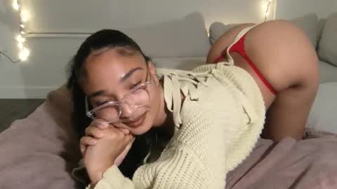 Snapshot of rosalinatoosexy chatting on 03.02.26 Rosalina online show from 03.02.26