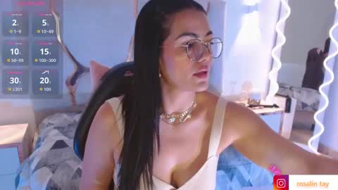 Snapshot of rosalind_tay chatting on 11.27.25 ROSALIN online show from 11.27.25