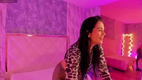Snapshot of rosalind_tay chatting on 05.19.26 ROSALIN online show from 05.19.26