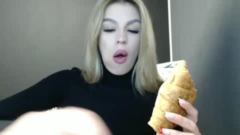 Rosalina online show from 10.01.25