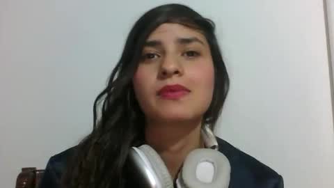 Snapshot of rosasvioletas chatting on 11.11.25 rosasvioletas online show from 11.11.25