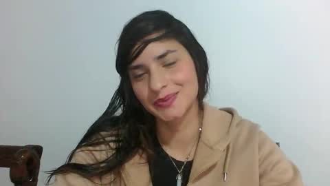 Snapshot of rosasvioletas chatting on 11.21.25 rosasvioletas online show from 11.21.25