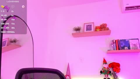 Snapshot of rose__saenz chatting on 12.22.24 Rose Saenz online show from 12.22.24