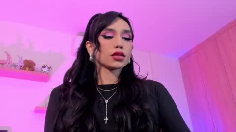 Rose Saenz online show from 12.16.25