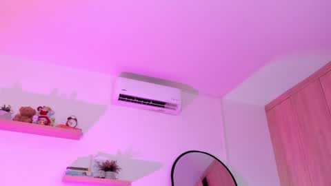 Rose Saenz online show from 04.07.26