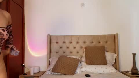 Rose And Dom online show from 09.29.25