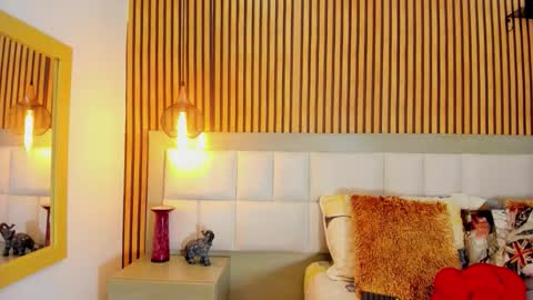 roseaurora online show from 09.24.25