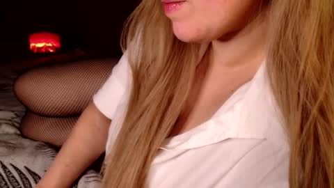 Snapshot of roseberryred chatting on 11.27.25 Roseberry online show from 11.27.25