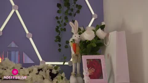 roseess_ online show from 07.28.26