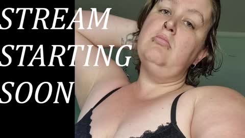 Snapshot of rosejones874451 chatting on 10.28.25 rosejones874451 online show from 10.28.25