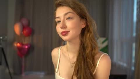 Snapshot of rosellegaeta chatting on 10.19.25 Elsa online show from 10.19.25