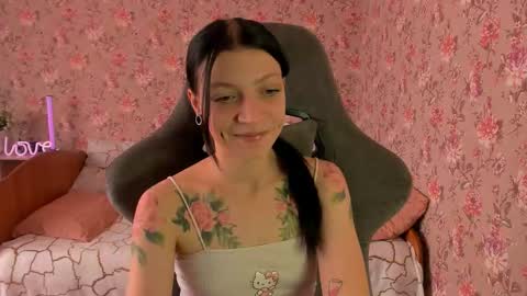 Lola online show from 10.20.25