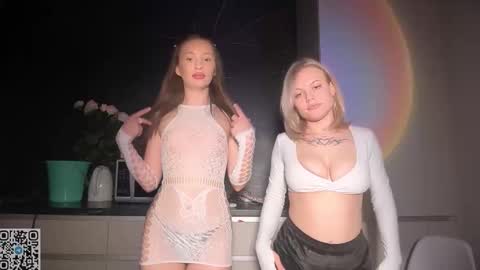 Sophie and Sarah online show from 03.08.26