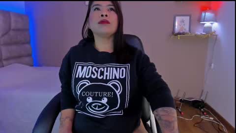 roselyn online show from 10.11.25