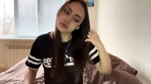 Mimi online show from 11.13.25