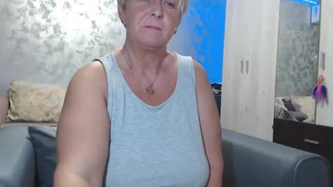 Lovepinklilly online show from 01.15.25