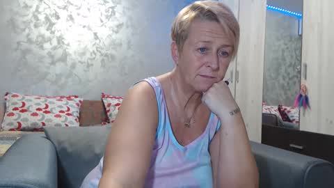 Lovepinklilly online show from 01.25.25