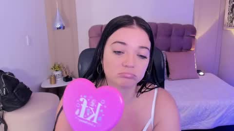 Snapshot of rosetaylorla chatting on 05.31.26 Rose Taylor online show from 05.31.26