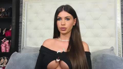 Gabriela online show from 11.06.25