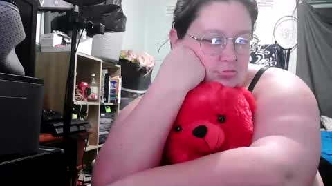 Snapshot of rosey231357695 chatting on 09.09.25 Rosey online show from 09.09.25