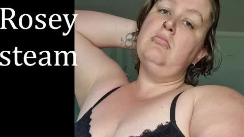 Snapshot of rosey231357695 chatting on 09.16.25 Rosey online show from 09.16.25