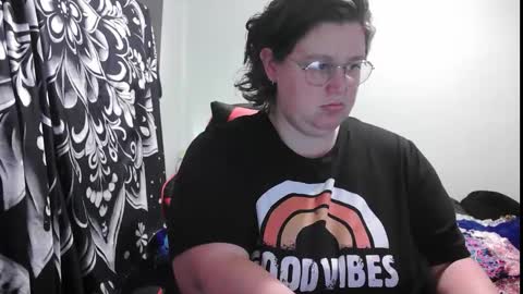 Snapshot of rosey231357695 chatting on 09.29.25 Rosey online show from 09.29.25