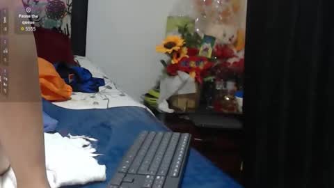 roshy online show from 10.04.25