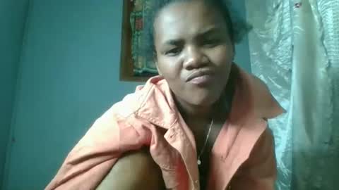 Snapshot of rosia22 chatting on 10.06.25 rosia22 online show from 10.06.25