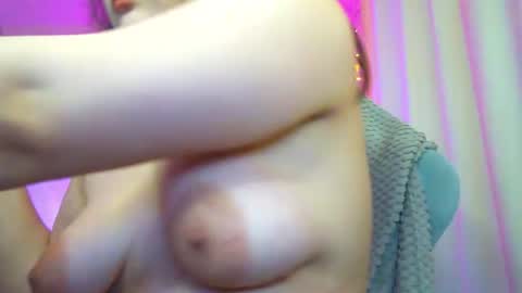 Snapshot of rosienana chatting on 07.13.26 RosieNana online show from 07.13.26