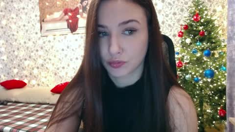 Snapshot of rosierosa chatting on 01.14.25 Rosie is waiting for YOU online show from 01.14.25