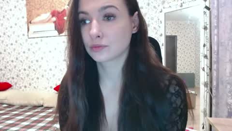 Snapshot of rosierosa chatting on 02.04.25 Rosie is waiting for YOU online show from 02.04.25