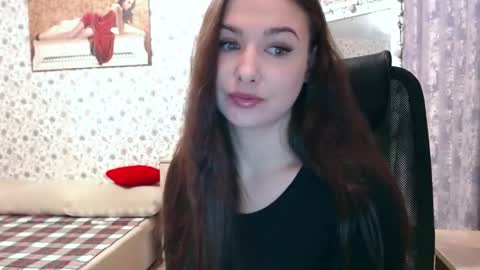 Snapshot of rosierosa chatting on 02.25.25 Rosie is waiting for YOU online show from 02.25.25