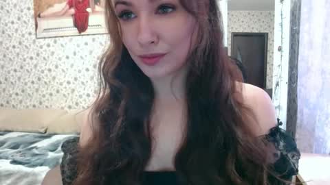 Snapshot of rosierosa chatting on 09.24.25 Rosie is waiting for YOU online show from 09.24.25