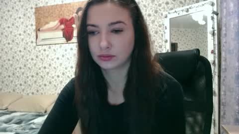 Snapshot of rosierosa chatting on 09.30.25 Rosie is waiting for YOU online show from 09.30.25