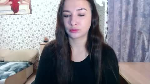 Snapshot of rosierosa chatting on 10.21.25 Rosie is waiting for YOU online show from 10.21.25