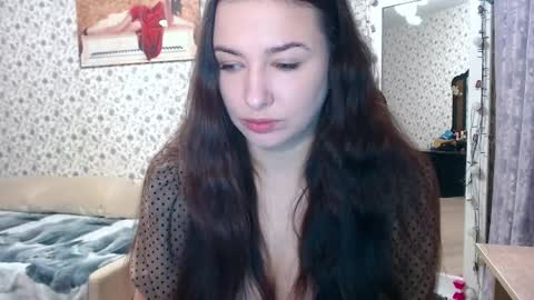 Snapshot of rosierosa chatting on 10.27.25 Rosie is waiting for YOU online show from 10.27.25