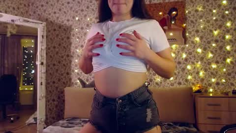 Snapshot of rosierosa chatting on 11.21.25 Rosie is waiting for YOU online show from 11.21.25