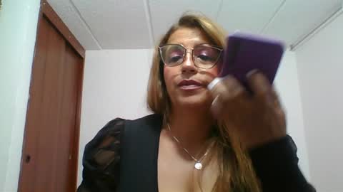 Snapshot of rossanalionheart chatting on 12.04.24 Rossana online show from 12.04.24