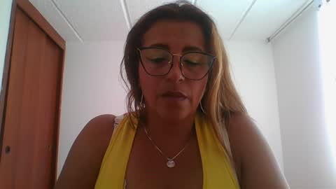 Snapshot of rossanalionheart chatting on 12.08.24 Rossana online show from 12.08.24