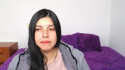 Snapshot of rosse77_ chatting on 09.22.25 rosse online show from 09.22.25