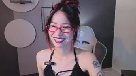Miss Rosse online show from 07.04.26