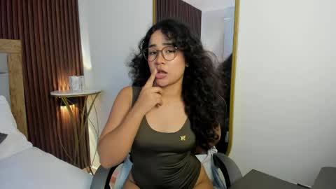 rossie_lanie_ online show from 04.01.26
